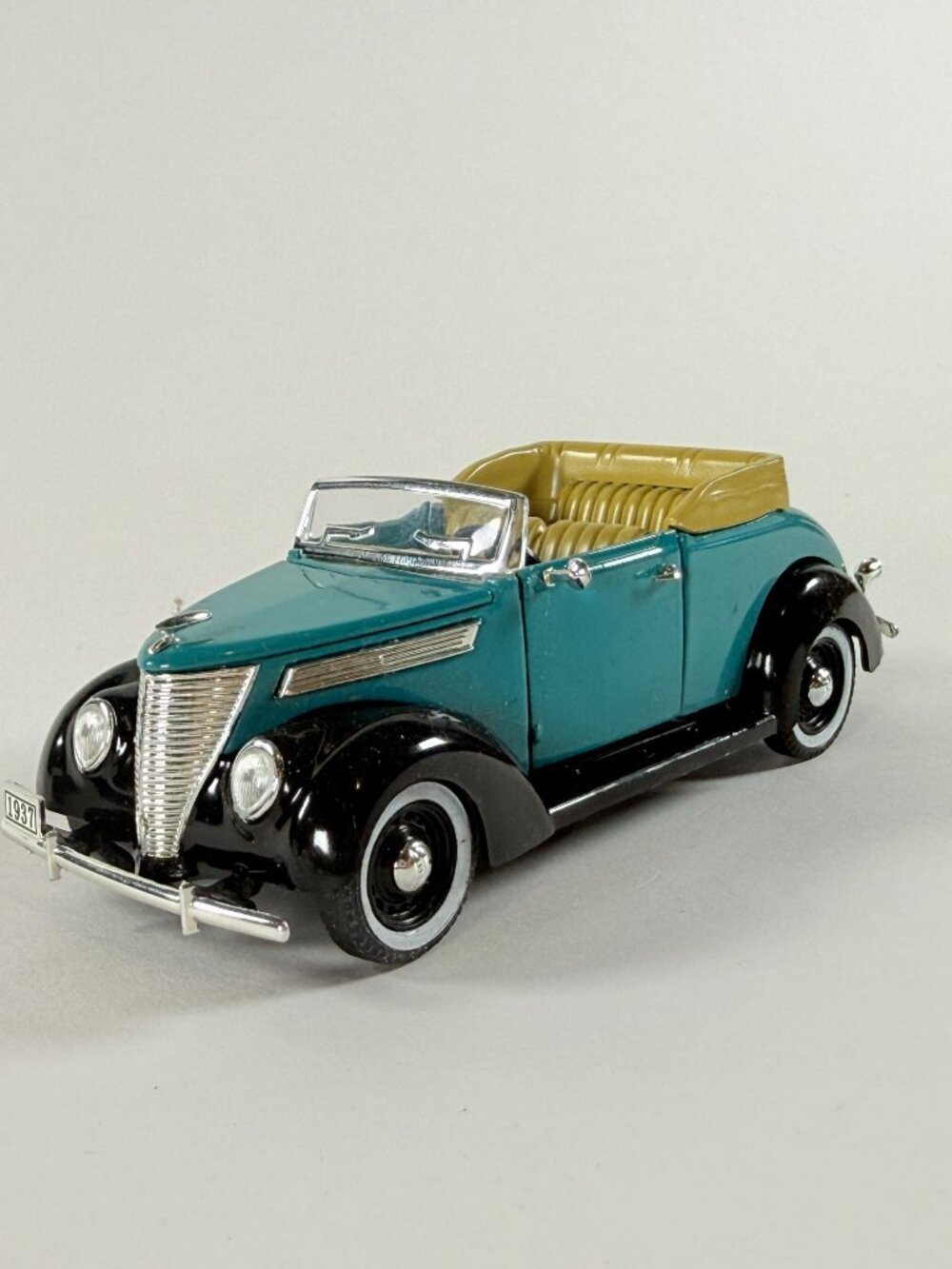 1937 Ford Convertible Sedan Diecast Car Teal & Black W/Tan Interior